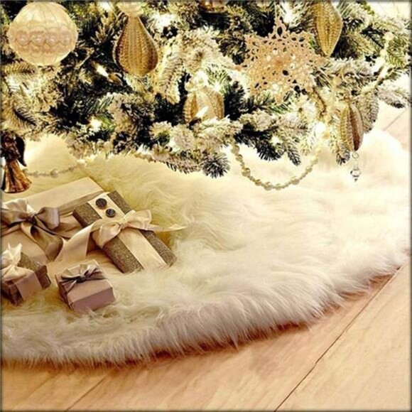 48 Inch Faux Fur Christmas Tree Skirt White Plush Skirt for Merry Christmas